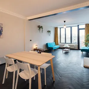 Charming And Spacious Center Apartment Antwerp