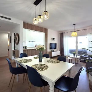Apartment Lounge Litoralmar, Portimao